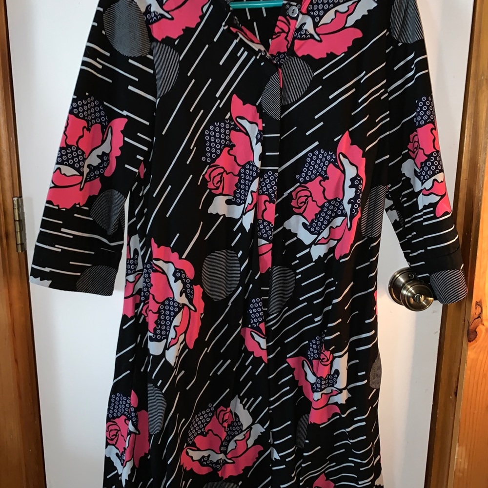 Zuri “Just One Dress” Made in Kenya size M